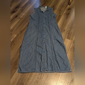 Miss B. Denim Sleeveless Button-Down Dress. Side Slits. Collared. Large Maxi.
